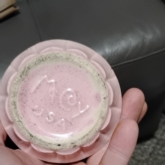 Vintage Pink Ceramic Planter - Picture 3 of 5